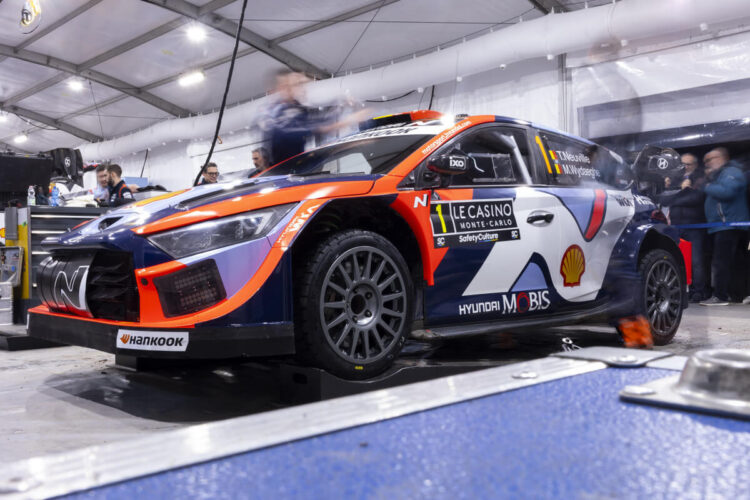 Vaata galeriid: Monte Carlo ralli viimase päeva parimad kaadrid!