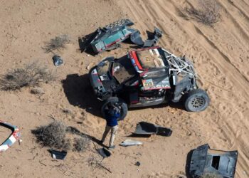 Sebastien Loebi auto peale õnnetust, Foto: Dakar.com