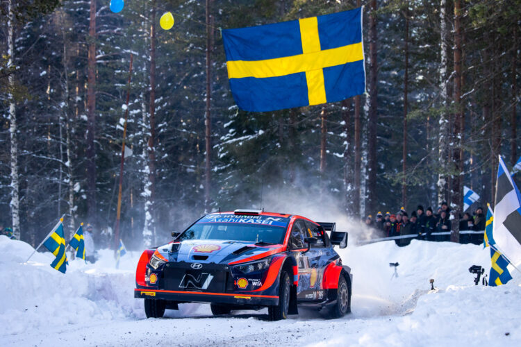 Rootsi MM-rallil stardib viis Eesti pilooti ja neli kaardilugejat