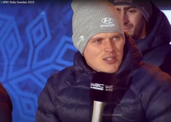 Südamlik hetk: Ott Tänak laulis Rootsi ralli avatseremoonial tütrele sünnipäevalaulu