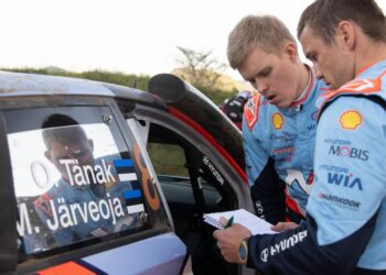 Ott Tänak ja Martin Järveoja Safari rallil, Foto: Dufour Fabien / Hyundai Motorsport GmbH