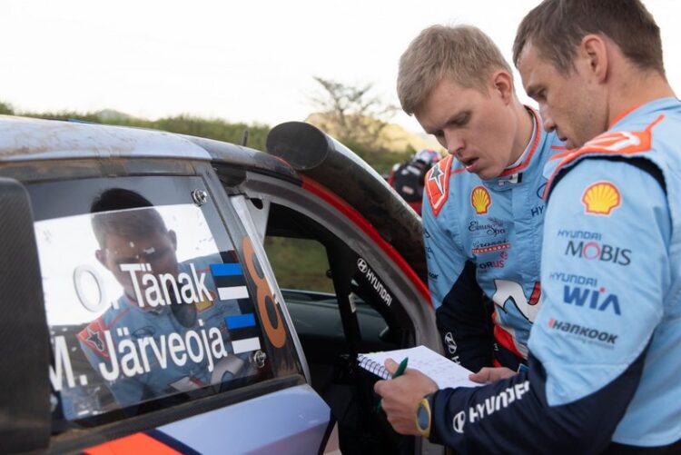 Ott Tänak ja Martin Järveoja Safari rallil, Foto: Dufour Fabien / Hyundai Motorsport GmbH