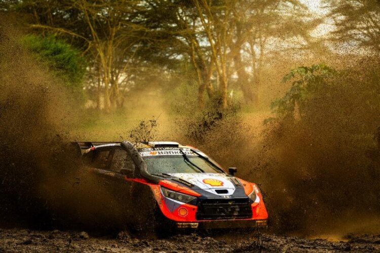 Ott Tänak ja Martin Järveoja Keenia Safari rallil, Foto: Jaanus Ree / Red Bull Content Pool