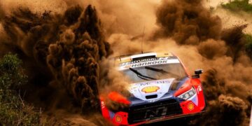 Ott Tänak ja Martin Järveoja Keenia Safari rallil 2025. Foto: Jaanus Ree / Red Bull Content Pool