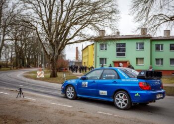 Rahvasprinti sõidetakse Audru tänavarajal. Foto: Pille Russi