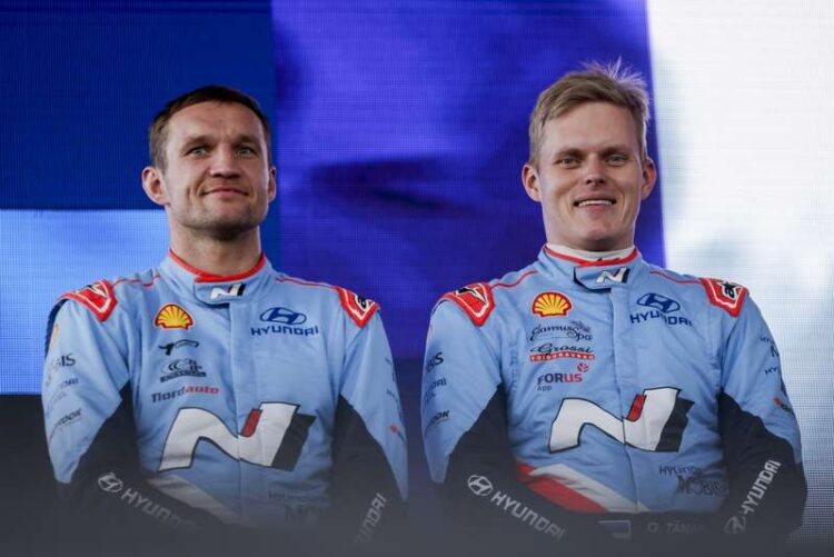 Ott Tänak ja Martin Järveoja 2025 Portugali ralli poodiumil, Foto: Austral / Hyundai Motorsport GmbH