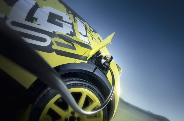 Opel Mokka GSE Rally Fotot: Stellantis