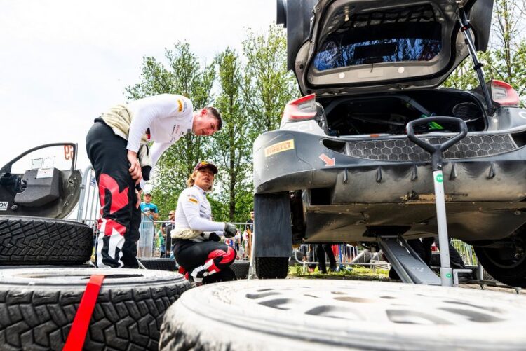 Takamoto Katsuta ja Elfyn Evans, Foto: Jaanus Ree / Red Bull Content Pool