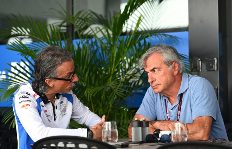 Carlos Sainz Sr (paremal), Foto: Rudy Carezzevoli Getty Images / Red Bull Content Pool