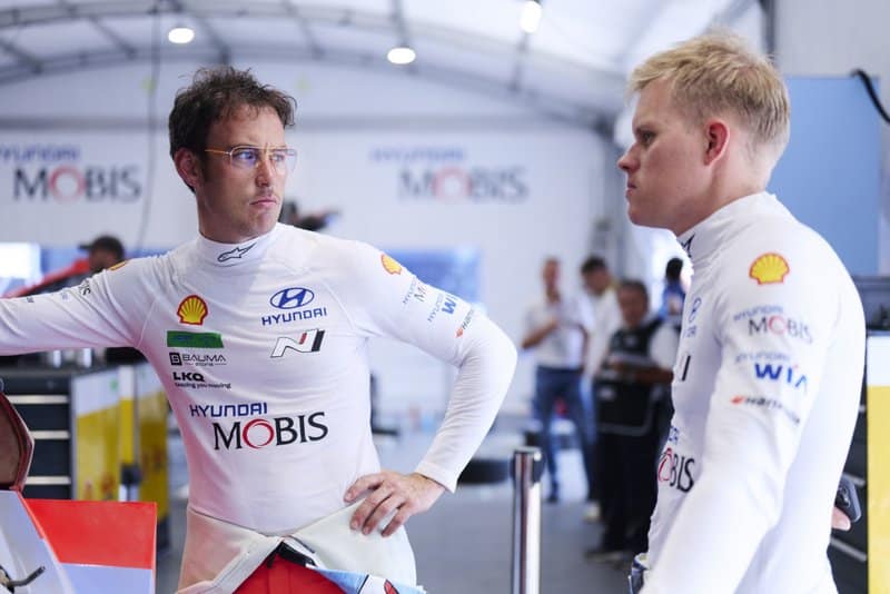 Thierry Neuville ja Ott Tänak, Sardiinia rallil 2025, Foto: Vincent Thuillier / Hyundai Motorsport GmbH