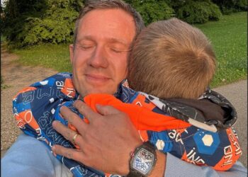 Sebastien Ogier ja tema poeg Tim. Foto: X/SebOgier