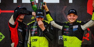 Romet Tsirna šampanjadušš. Paremal Martin Juga. Foto: Qnigan