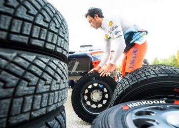 Thierry Neuville Kreeka MM-rallil, Foto: Jaanus Ree / Red Bull Content Pool