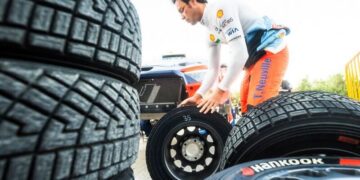 Thierry Neuville Kreeka MM-rallil, Foto: Jaanus Ree / Red Bull Content Pool