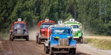 Missos sõidetakse autokrossi. Foto: Pille Russi