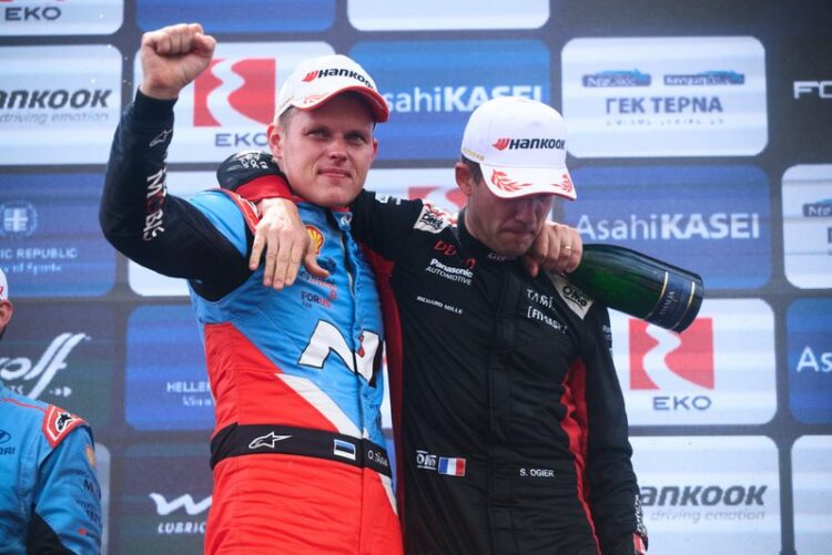 Ott Tänak ja Sebastien Ogier Akropolise ralli Kreeka, Foto: Romain Thuillier / Hyundai Motorsport GmbH