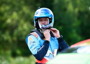 Martin Järveoja heategevusliku kiivriga Rally Estonial