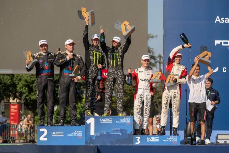 Oliver Solberg ja Elliott Edmondson Kreeka MM-ralli 2025 võitu tähistamas, Foto: Jaanus Ree / Red Bull Content Pool
