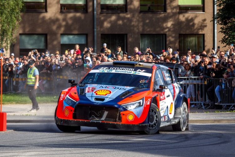 Ott Tänak / Martin Järveoja linnakatsel. Foto: Pille Russi