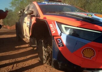 Adrien Fourmau auto peale SS7