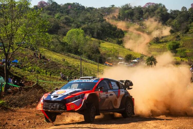 Ott Tänak ja Martin Järveoja Paraguay MM-ralli 2025, Foto: Jaanus Ree / Red Bull Content Pool