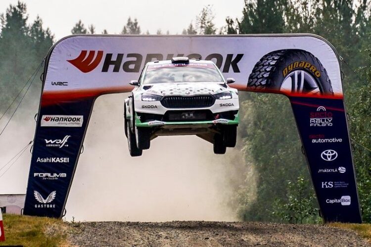 Robert Virves ja Jakko Viilo Soome MM-rallil 2025, Foto: André Lavadinho andre@at-world.com