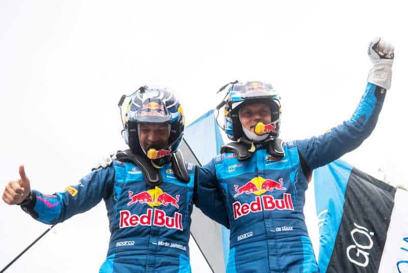Ott Tänak ja Martin Järveoja 2023 Tšiili MM-ralli võitu tähistamas, Foto: Jaanus Ree / Red Bull Content Pool