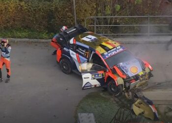 VIDEO: Thierry Neuville põrutas suurel kiirusel vastu sillanurka ja katkestas ralli