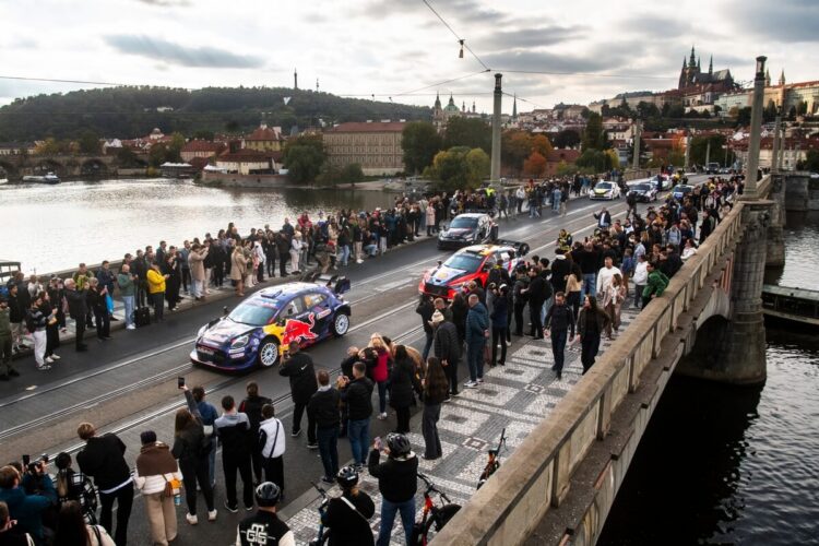 Pajari, Fourmaux ja Munster pühapäeval Prahas. Foto: Jaanus Ree / Red Bull Content Pool