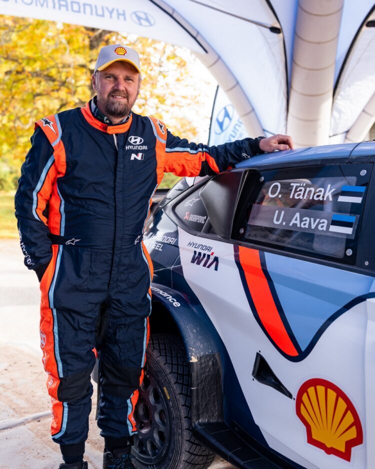 Urmo Aava, Foto: Silvo Voznesenski, Masinawärk