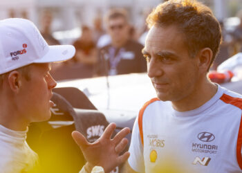 Cyril Abiteboul ja Ott Tänak, Foto: Austral / Hyundai Motorsport GmbH