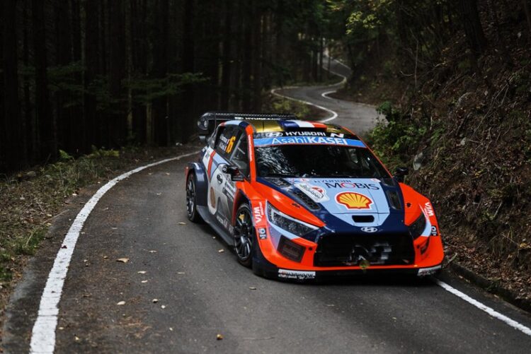 Adrien Forumaux Jaapani MM-ralli 2025, Foto: Vincent Thuillier / Hyundai Motorsport GmbH