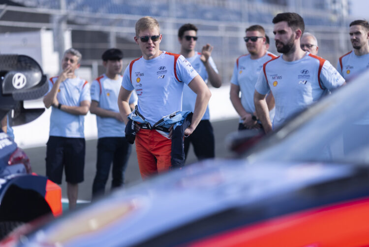 Ott Tänak viimase etapi eel, Foto: Austral / Hyundai Motorsport GmbH
