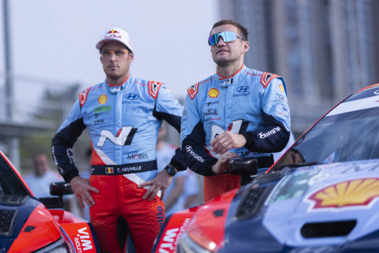 Ühe ajastu lõpp: Hyundai WRC meeskond esimest ja viimast korda sellises koosseisus Saudi Araabias…