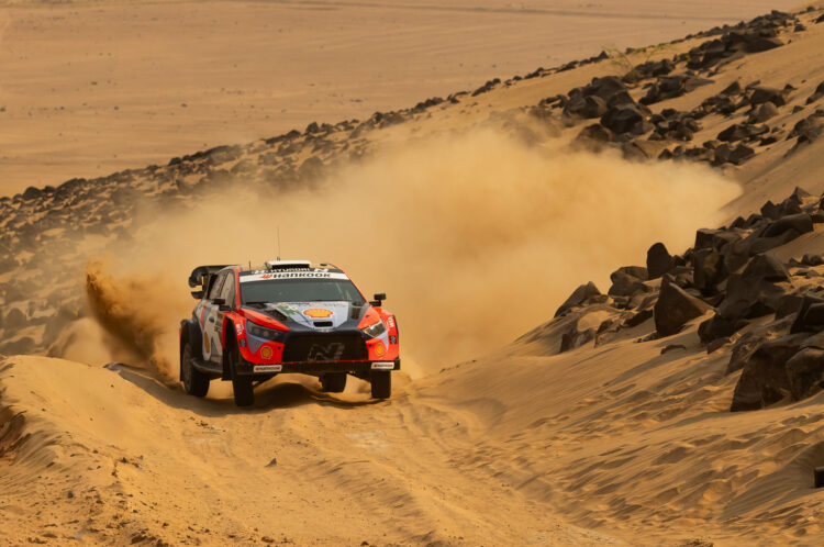 Ott Tänak ja Martin Järveoja Saudi Araabia MM-ralli 2025, Foto:: Dufour Fabien / Hyundai Motorsport GmbH