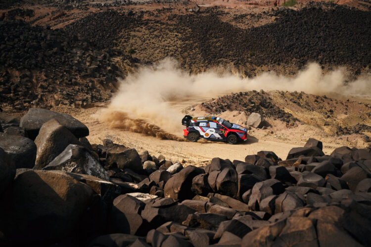 Ott Tänak ja Martin Järveoja Saudi Araabia MM-ralli 2025, Foto: Romain Thuillier / Hyundai Motorsport GmbH