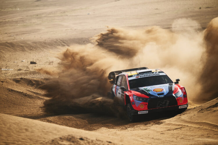 Ott Tänak ja Martin Järveoja Saudi Araabia MM-ralli 2025, Foto: Romain Thuillier / Hyundai Motorsport GmbH