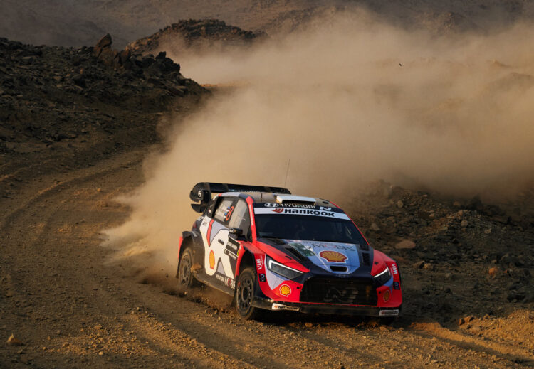 Ott Tänak ja Martin Järveoja Saudi Araabia MM-ralli 2025, Foto: Romain Thuillier / Hyundai Motorsport GmbH