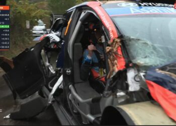 Adrien Fourmaux auto katse lõpus