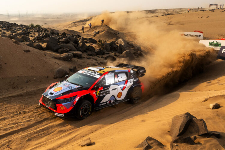 Ott Tänak ja Martin Järveoja Saudi Araabia MM-ralli 2025, Foto: Jaanus Ree / Red Bull Content Pool
