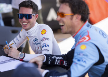 Martijn Wydaeghe ja Thierry Neuville, Foto: Austral / Hyundai Motorsport GmbH