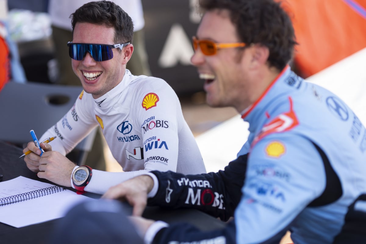 Martijn Wydaeghe ja Thierry Neuville, Foto: Austral / Hyundai Motorsport GmbH