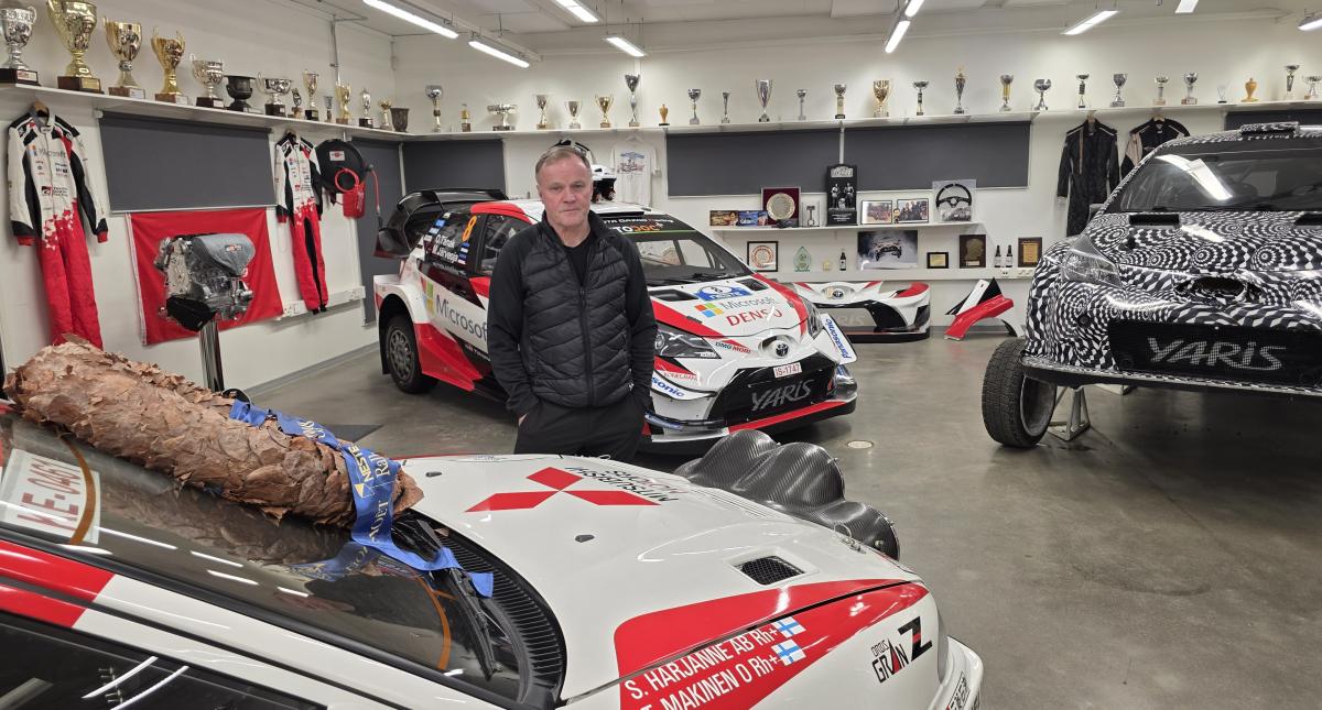 Tommi Mäkinen pidi Mikkelis sõitma paremal oleva Toyota Yaris WRC-ga. Foto: Mari Pekkanen/SM Ralli Mikkeli pressiteade