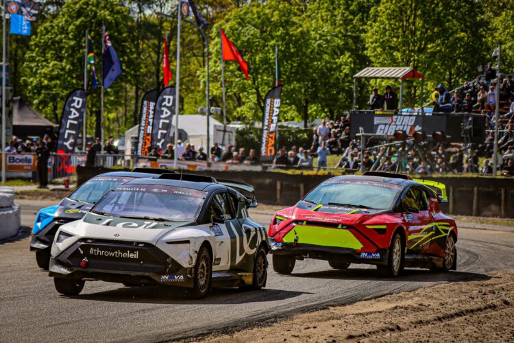 Romet Tsirna (esiplaanil) saavutas teisel etapil võidu. Foto: Qnigan