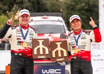 Takamoto Katsuta ja Aaron Johnston (IRL) Horvaatia MM-ralli 2026 võitu tähistamas, Foto: Jaanus Ree / Red Bull Content Pool