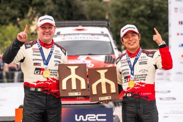 Takamoto Katsuta ja Aaron Johnston (IRL) Horvaatia MM-ralli 2026 võitu tähistamas, Foto: Jaanus Ree / Red Bull Content Pool