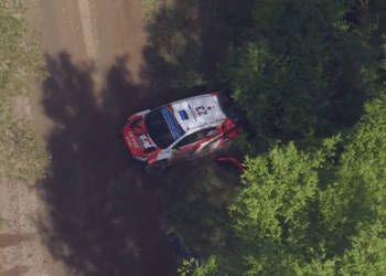 Rootsi EM-rallit juhtinud Jaspar Vaher sõitis teelt välja – Video [Täiendatud!]