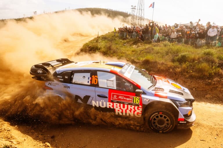 Teelt välja sõitnud Dani Sordo andis väärtuslikke sekundeid ära, Portugali ralli liidrina jätkab Adrien Fourmaux