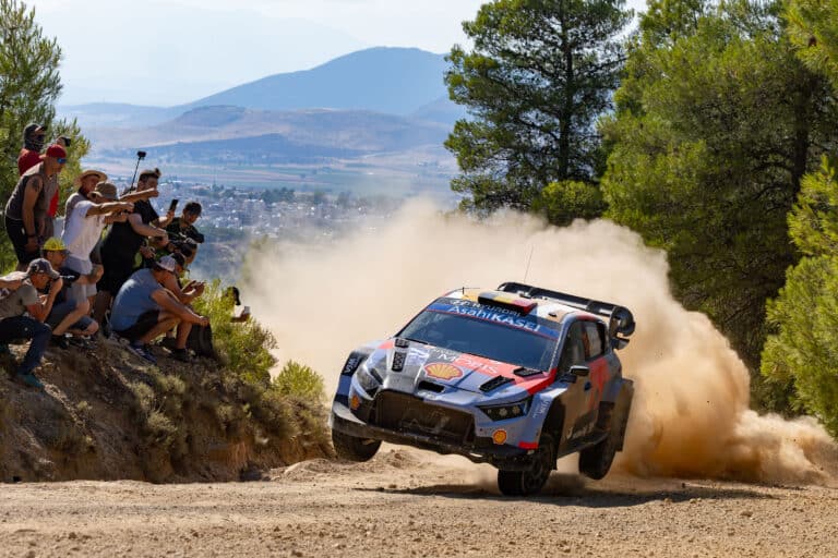 LK13: Viimasel katsel autot lõhkunud Neuville kaotas aega, Virves püsib WRC2 esikohakonkurentsis