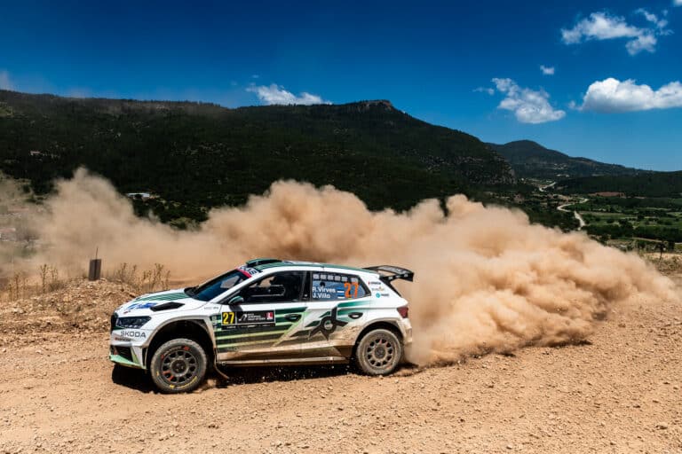 LK14: Ogier haaras liidrikoha, ebatavalise intsidendi üle elanud Virves läheneb WRC2 liidrile